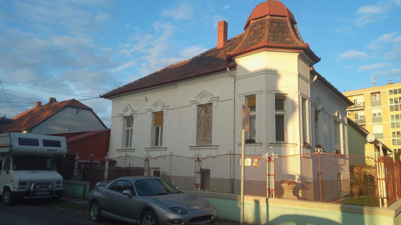 Hostel Maros Дьор Екстериор снимка