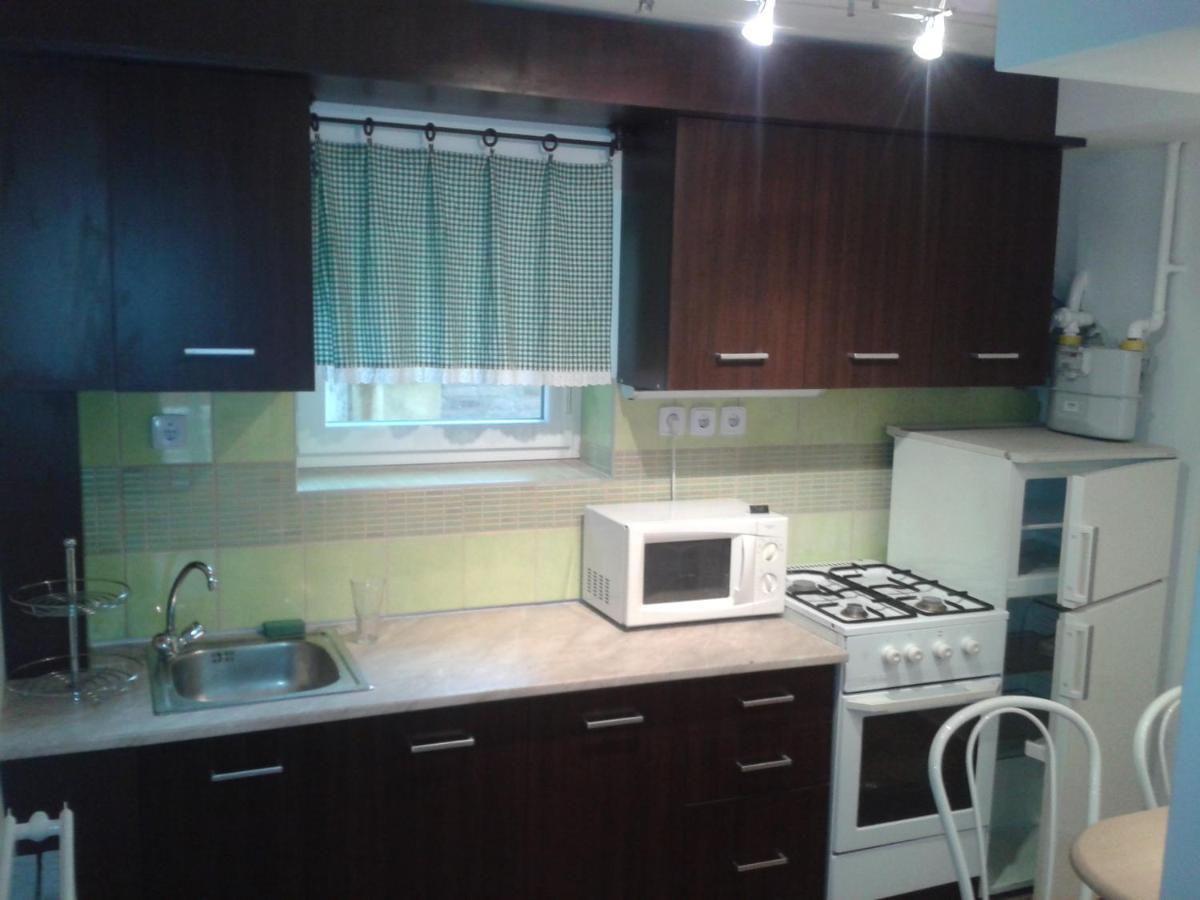 Hostel Maros Дьор Екстериор снимка