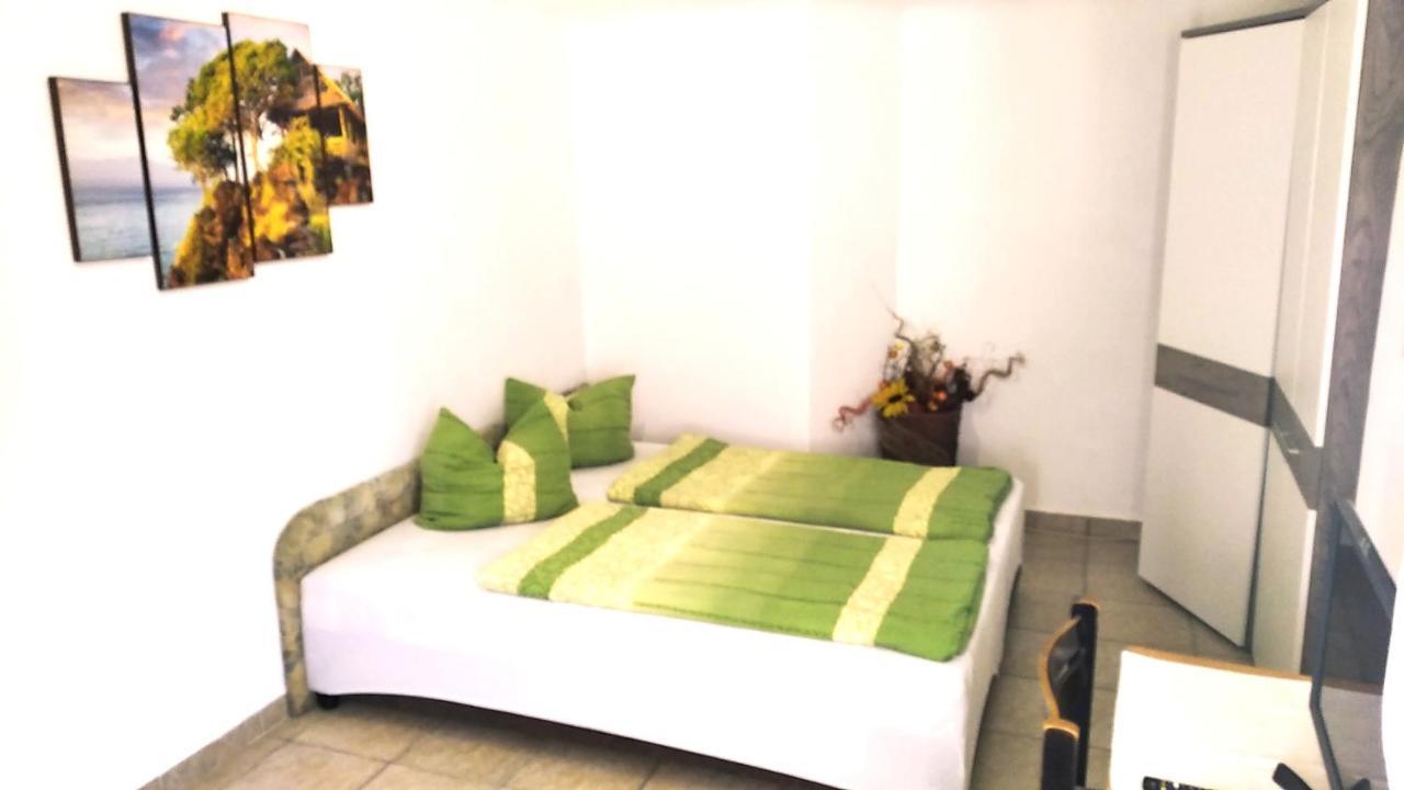 Hostel Maros Дьор Екстериор снимка