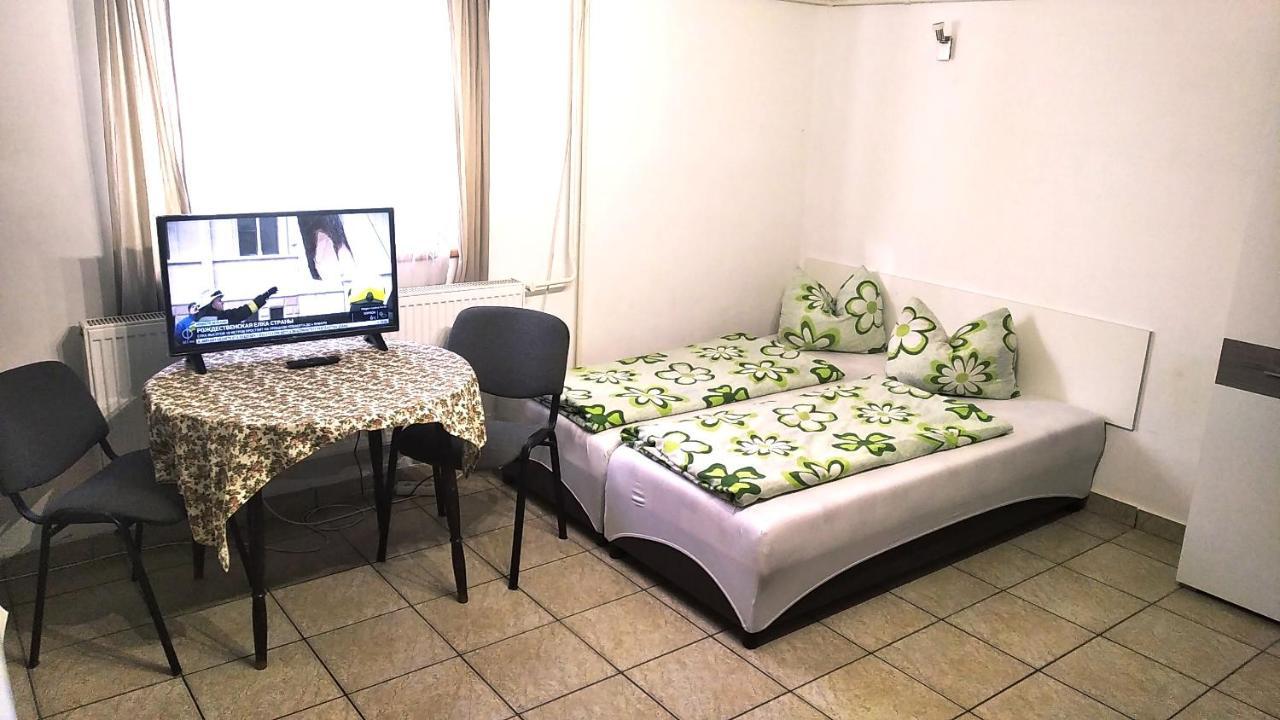 Hostel Maros Дьор Екстериор снимка