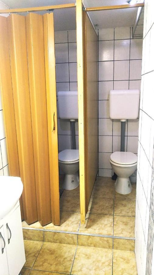 Hostel Maros Дьор Екстериор снимка
